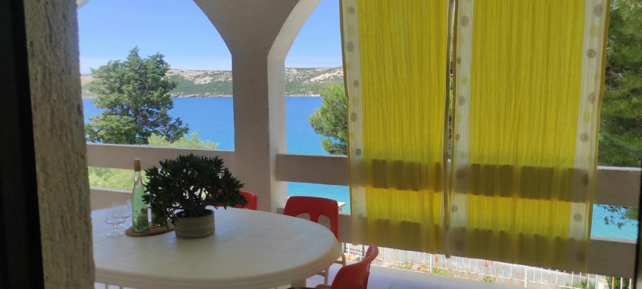 Sea Breeze Apartments With Private Beach And Boat Anchorage Стара-Новаля Экстерьер фото