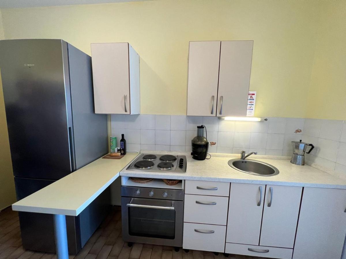 Sea Breeze Apartments With Private Beach And Boat Anchorage Стара-Новаля Экстерьер фото